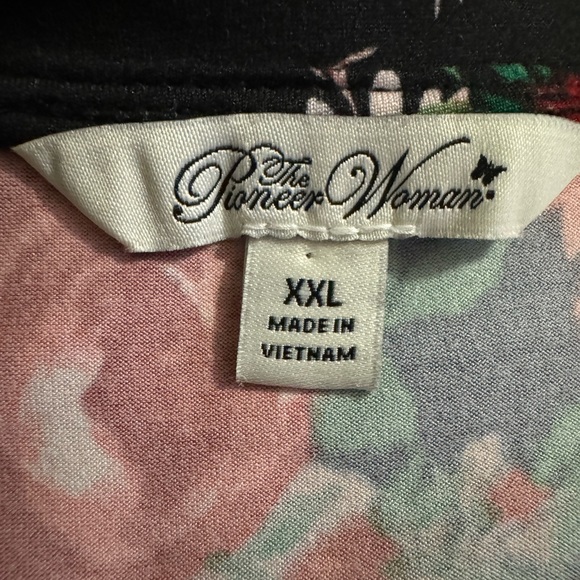 Like new Pioneer Woman sz xxl super soft rose top - Picture 2 of 3